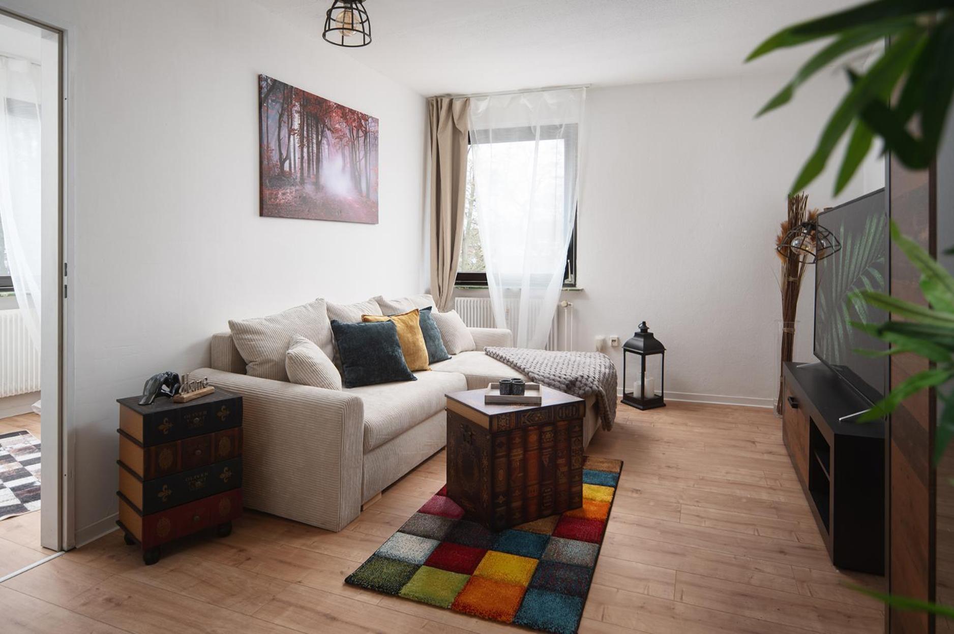 1-4 Gaeste W-lan, Netflix, Amazon, Parken, Arbeitsplatz, 24h Check In ,vollausgestattet Kueche, Handtuecher Seife U,v,m Fuer Geschaeftsreisende, Paare, Familien , *